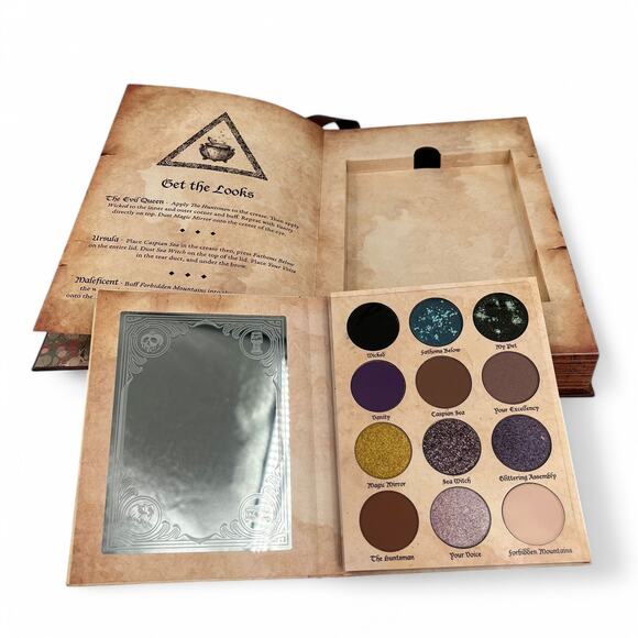 Besame x Disney Villains The Queen's Spell Book Eyeshadow Palette Snow White - Picture 3 of 16